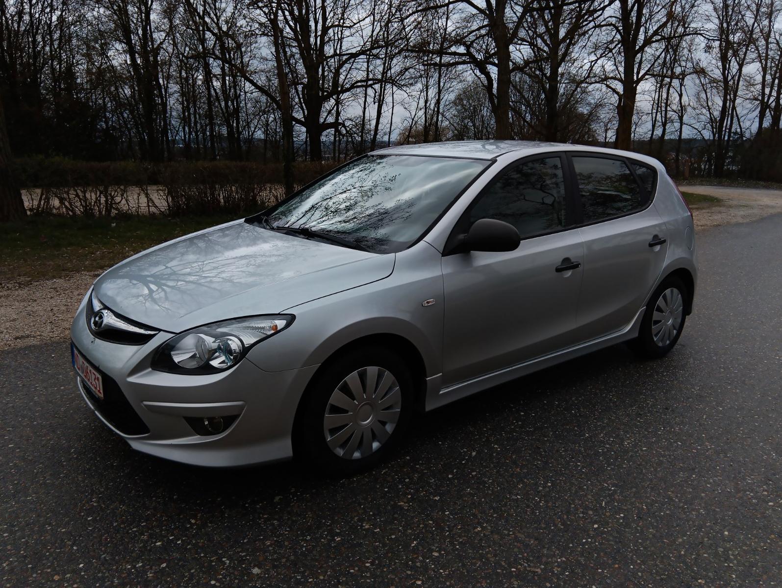 Hyundai i30 1.4 FIFA WM Edition*KD+HU NEU*KLIMA*