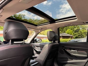 BMW 320 Touring AT Modern Line*Leder*AHK*Pano*