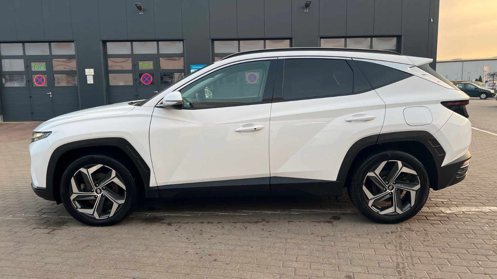 Fahrzeugabbildung Hyundai TUCSON 1.6 T-GDI PHEV *Navi*ACC*LED*RFKamera*