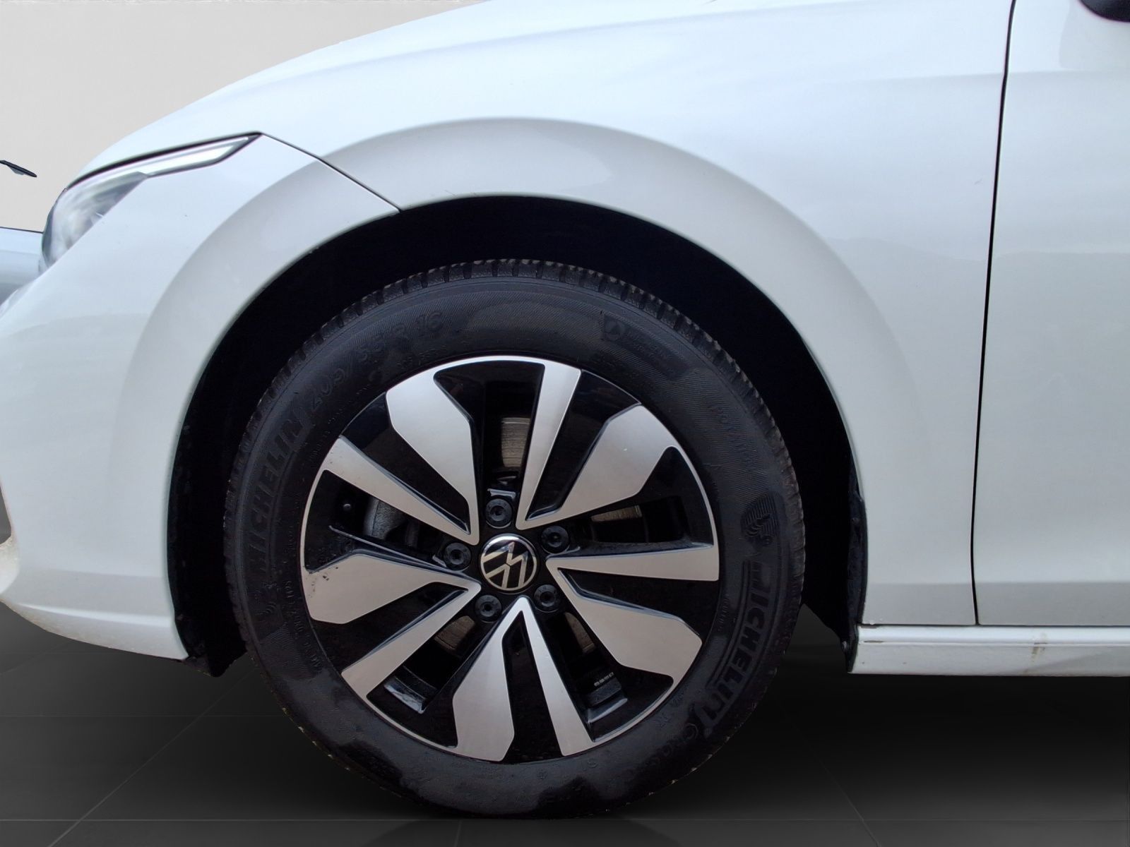 Volkswagen Golf - Bild 8