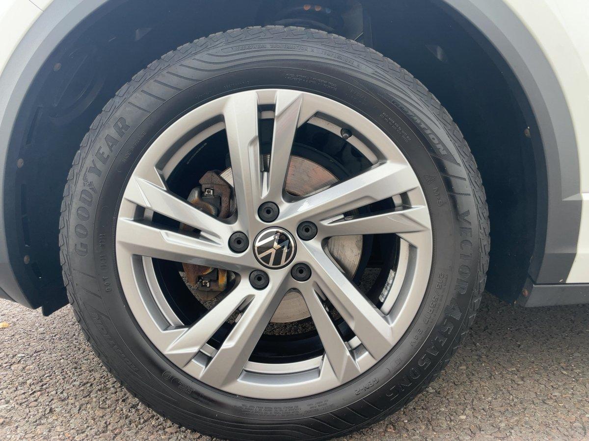 Volkswagen T-Roc R-Line 1.5 TSI APP+PANO+ACC+LED+PDC+VIRT, миниатюра 6