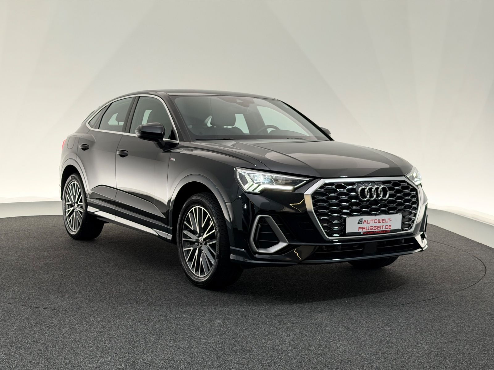 Gebrauchtwagen Audi Q3 Q3 Sb. 35 TDI*S LINE*LED-R.KAM-AHK-SHD-MMI-KESSY in Horb am Neckar