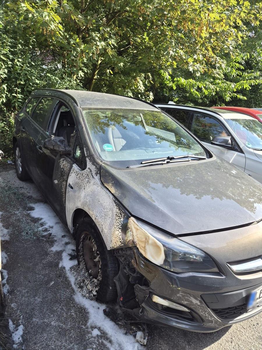 Opel Astra 2015 — engine 116 HP (85kW)