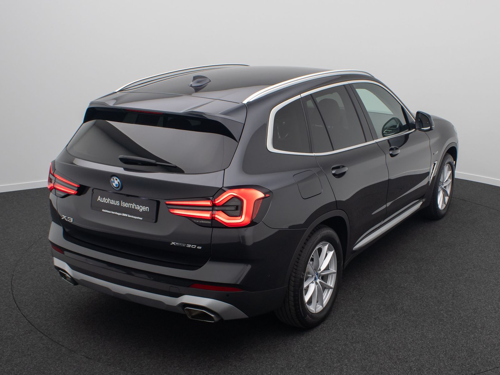 Fahrzeugabbildung BMW X3 xD30e Alarm HUD DAB Laser Kamera Sport Leder