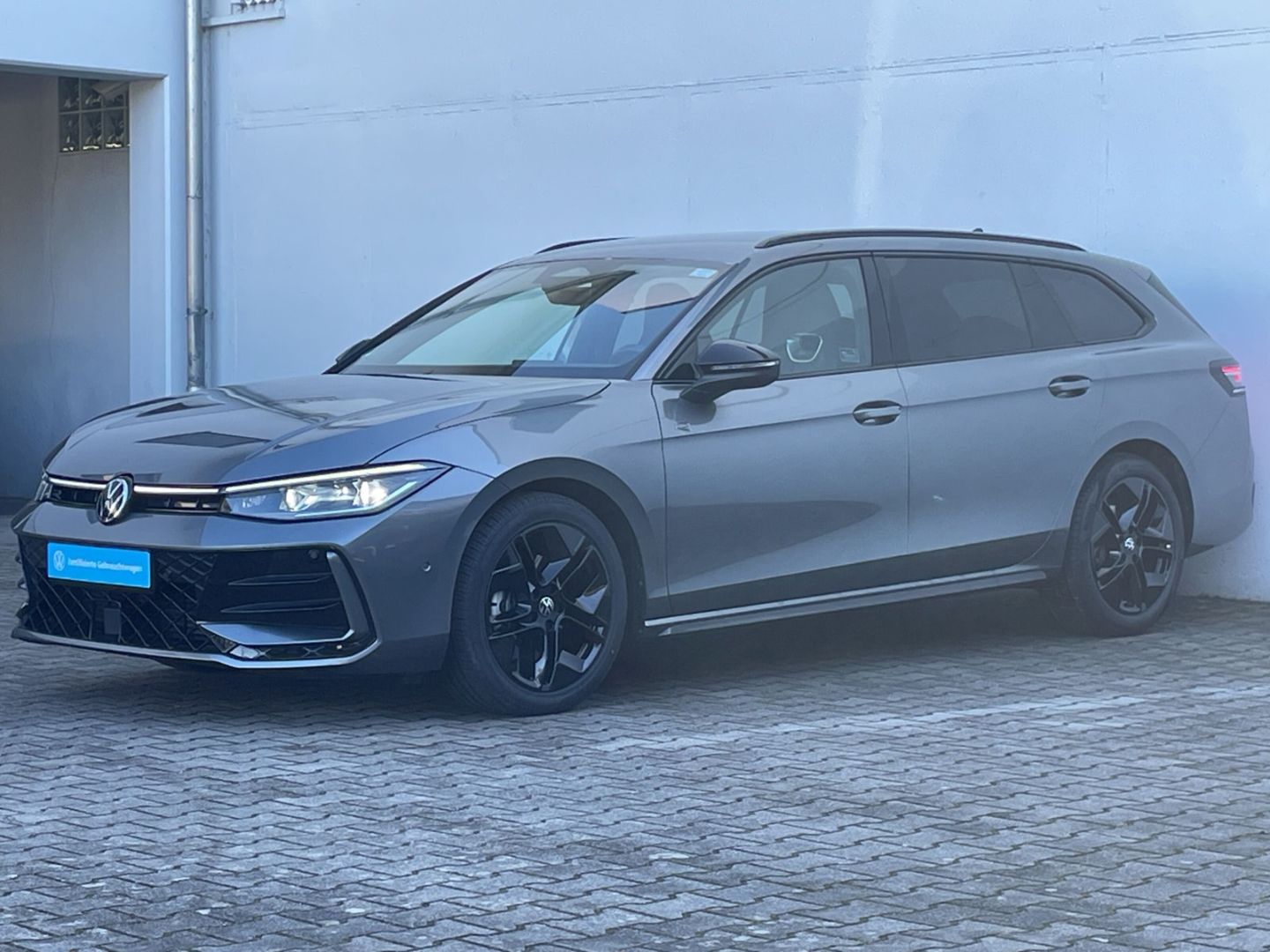 Passat 2.0 TDI R-Line AHK/Kamera/Keyless/Matrix/