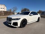 BMW 730d xDrive - Facelift - M Paket - ShadowLine - BMW 730 von privat