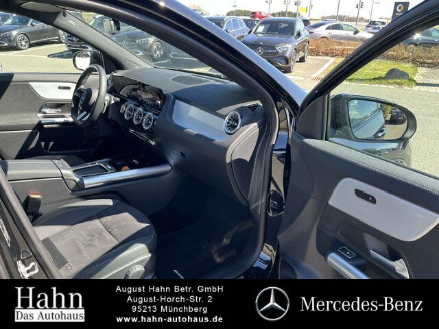 Fahrzeugabbildung Mercedes-Benz GLA 200 AMG/NIGHT/LED/KAM./WINTER/AMBI/20ZOLL