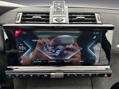 Fahrzeugabbildung DS Automobiles DS 7 Crossback 225 E-Tense Performance Line +