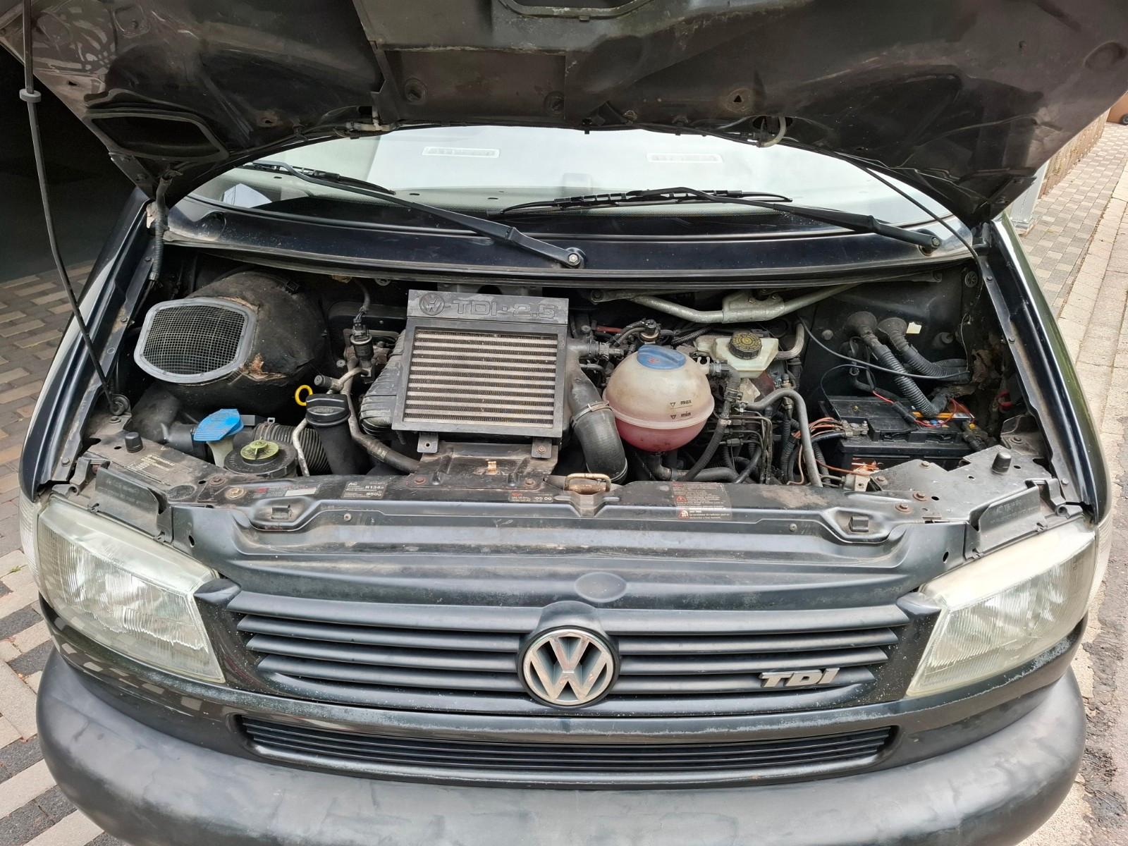 Volkswagen T4 Bestattungswagen auf Kombi Basis