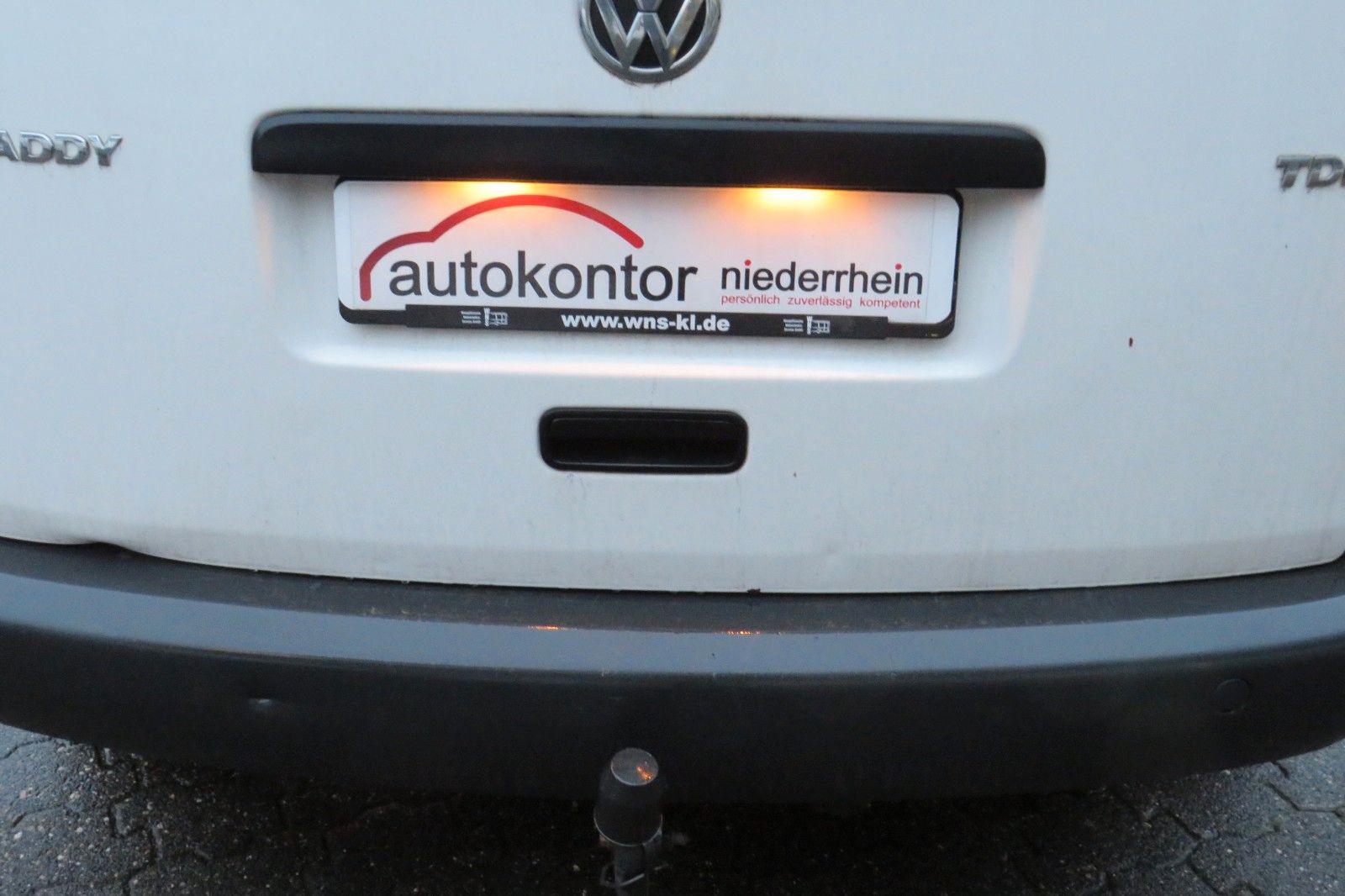 Fahrzeugabbildung Volkswagen Caddy Kasten TDI KLIMA AHK SITZH. FLEXSITZ 1.HD