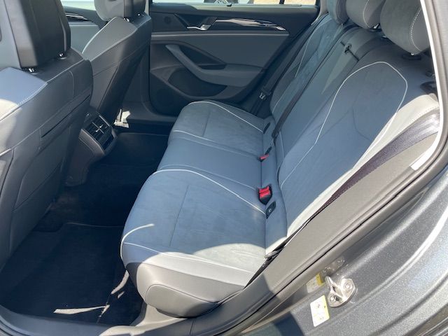 Volkswagen Passat Variant - Bild 14