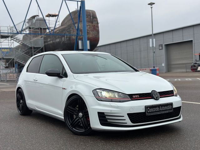 Volkswagen Golf VII Lim. GTI Performance BMT FSW BI-XENON