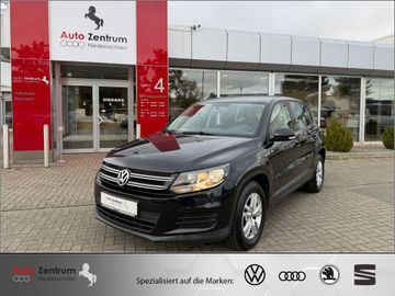 Volkswagen Tiguan - 1