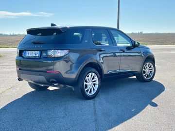 Land-Rover Discovery Sport - 5