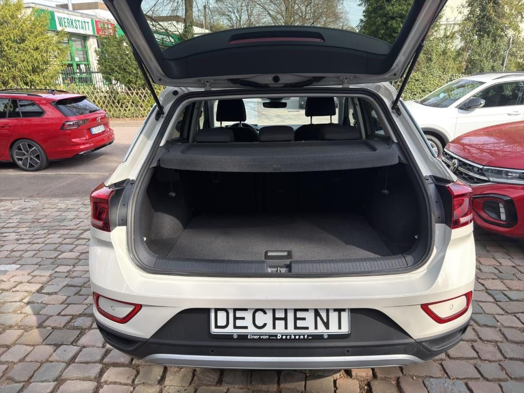 Fahrzeugabbildung Volkswagen T-ROC Life 1.0 TSI,RearView,Navi,LED,SH,Keyless,