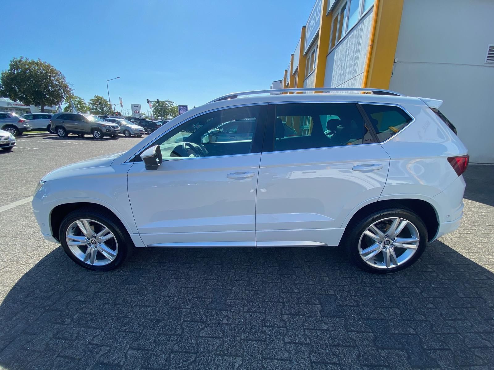 Fahrzeugabbildung SEAT Ateca 1.5 TSI FR APP+ACC+RFK+AHK+NAVI+SITZHEIZ