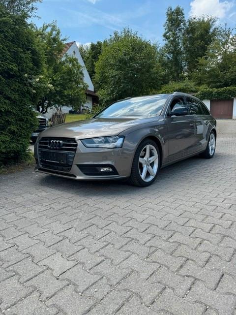 Audi A4 Avant Ambition