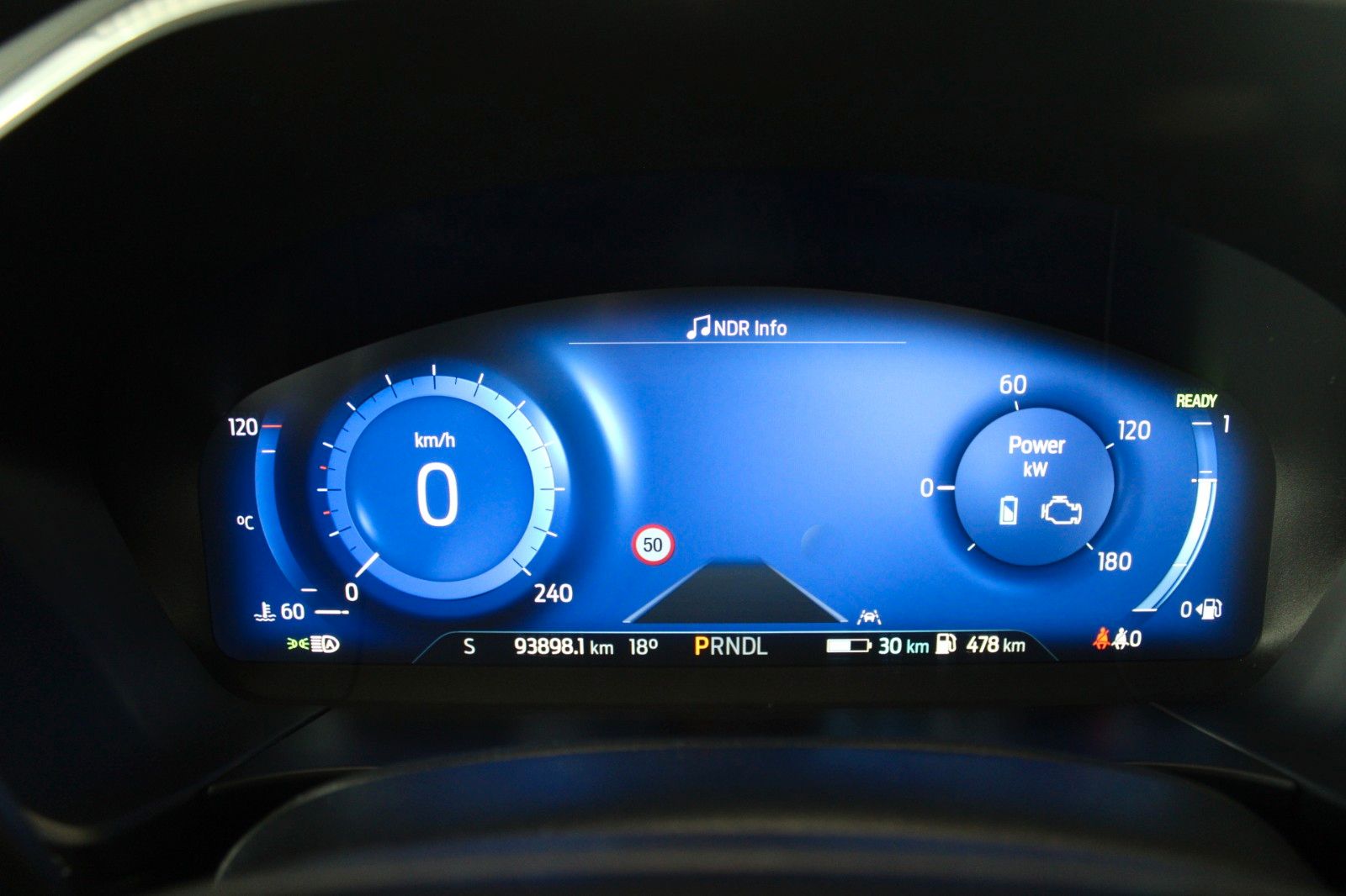 Fahrzeugabbildung Ford Kuga PHEV Titanium X AHK LED HUD 2xCam WinterP.