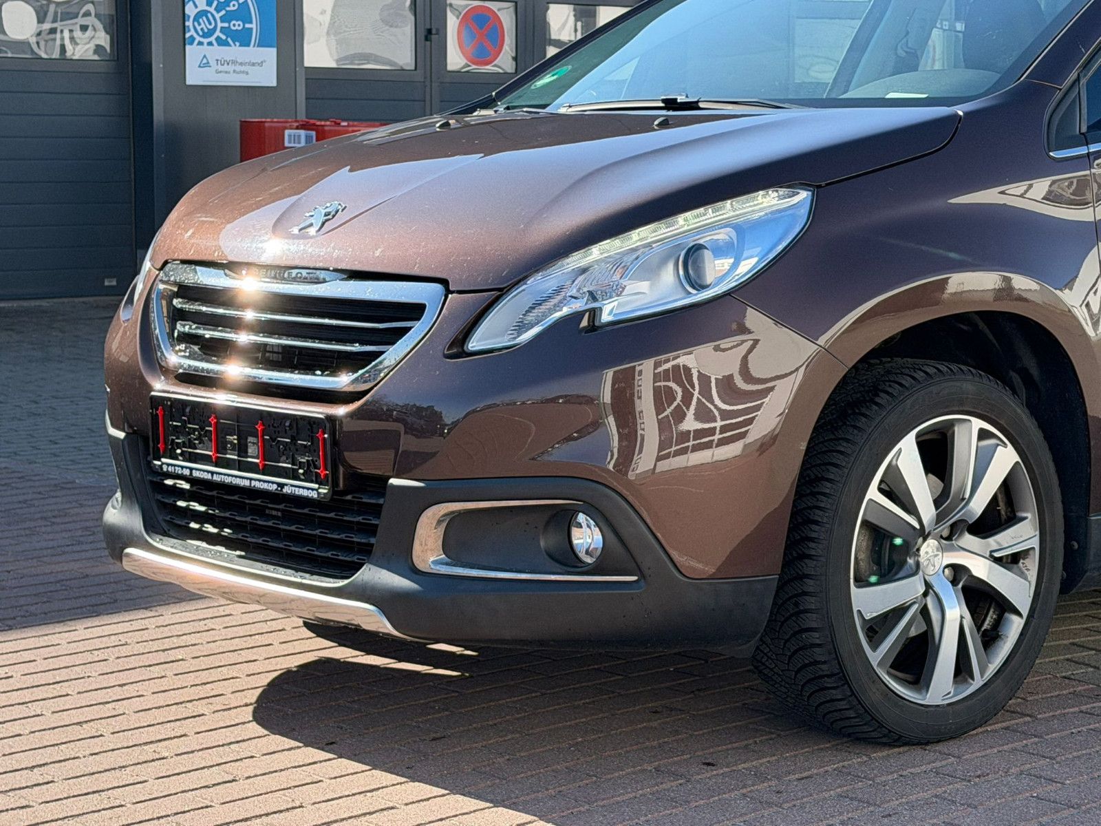 Fahrzeugabbildung Peugeot 2008 Allure