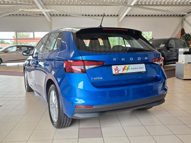 SKODA Fabia — Foto 5