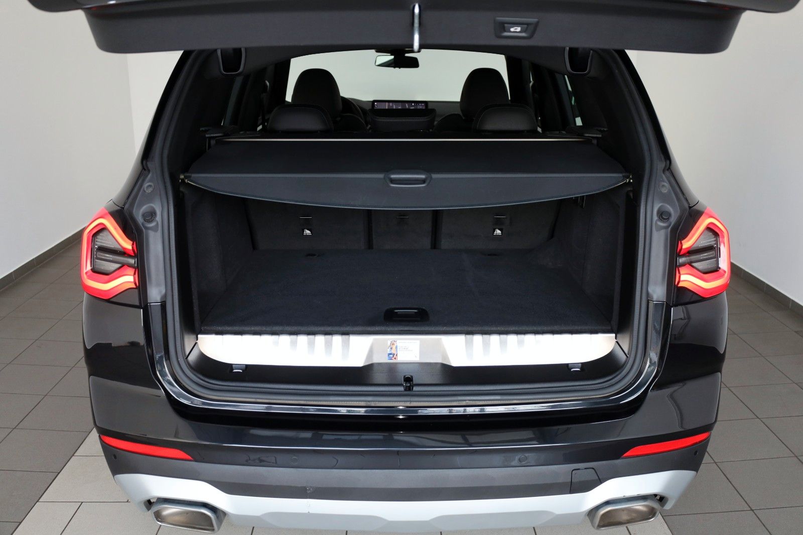 Fahrzeugabbildung BMW X3 xDrive 30 e,Leder,Navi,LED,SH,Kamera,Facelift