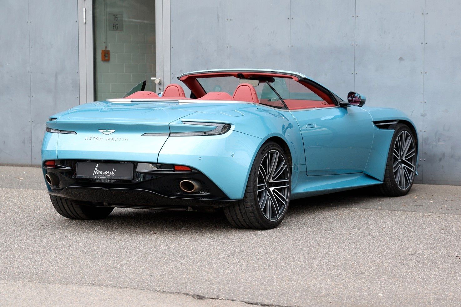 Aston Martin DB12 Volante 1. Hand foto 10