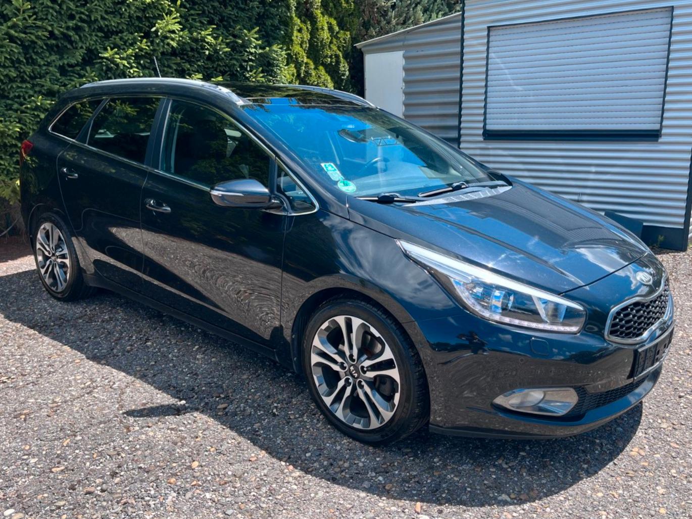 Kia cee'd SW Platinum 1.HD*PANO*RFK*MEMORY*SPUR*SZH