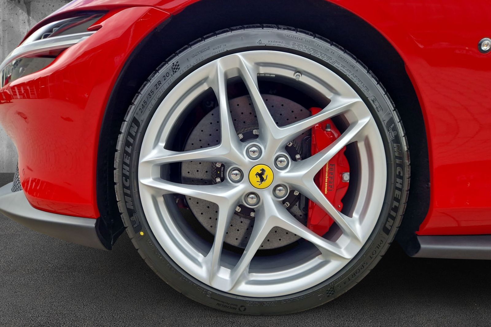 Fahrzeugabbildung Ferrari Roma Spider *Carbon*SurroundView*neu*