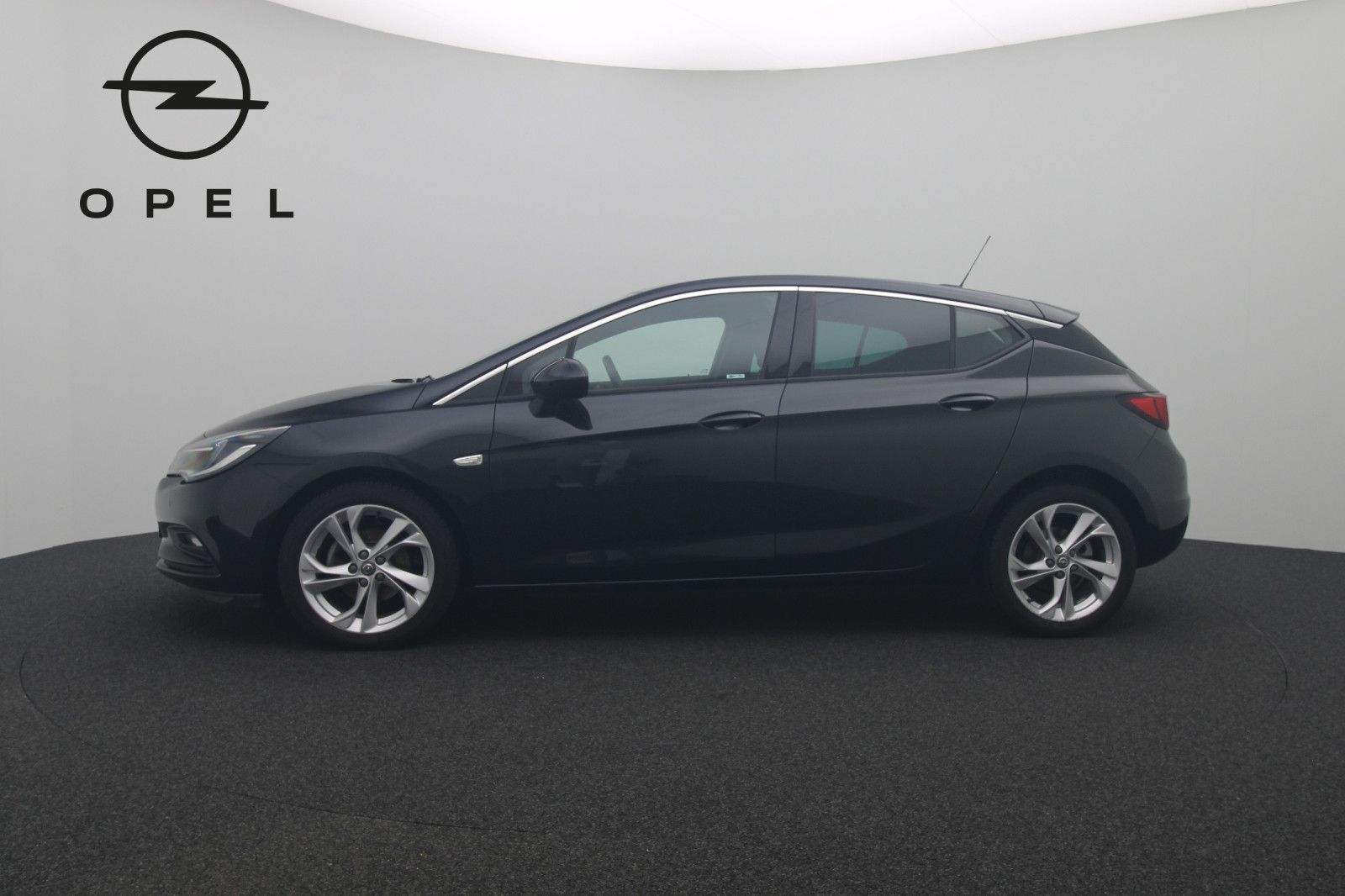 Fahrzeugabbildung Opel Astra K Lim. 1.4 Dynamic SHZ LHZ TEMPO