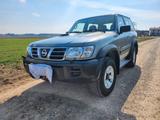 Nissan Patrol 3.0l Di Y61 TÜV neu Super Zustand - Nissan Patrol aus 2003
