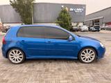 Volkswagen Golf R32 mit DSG - Volkswagen Golf: R32