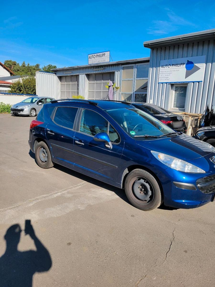 Peugeot 207 2008 — двигун