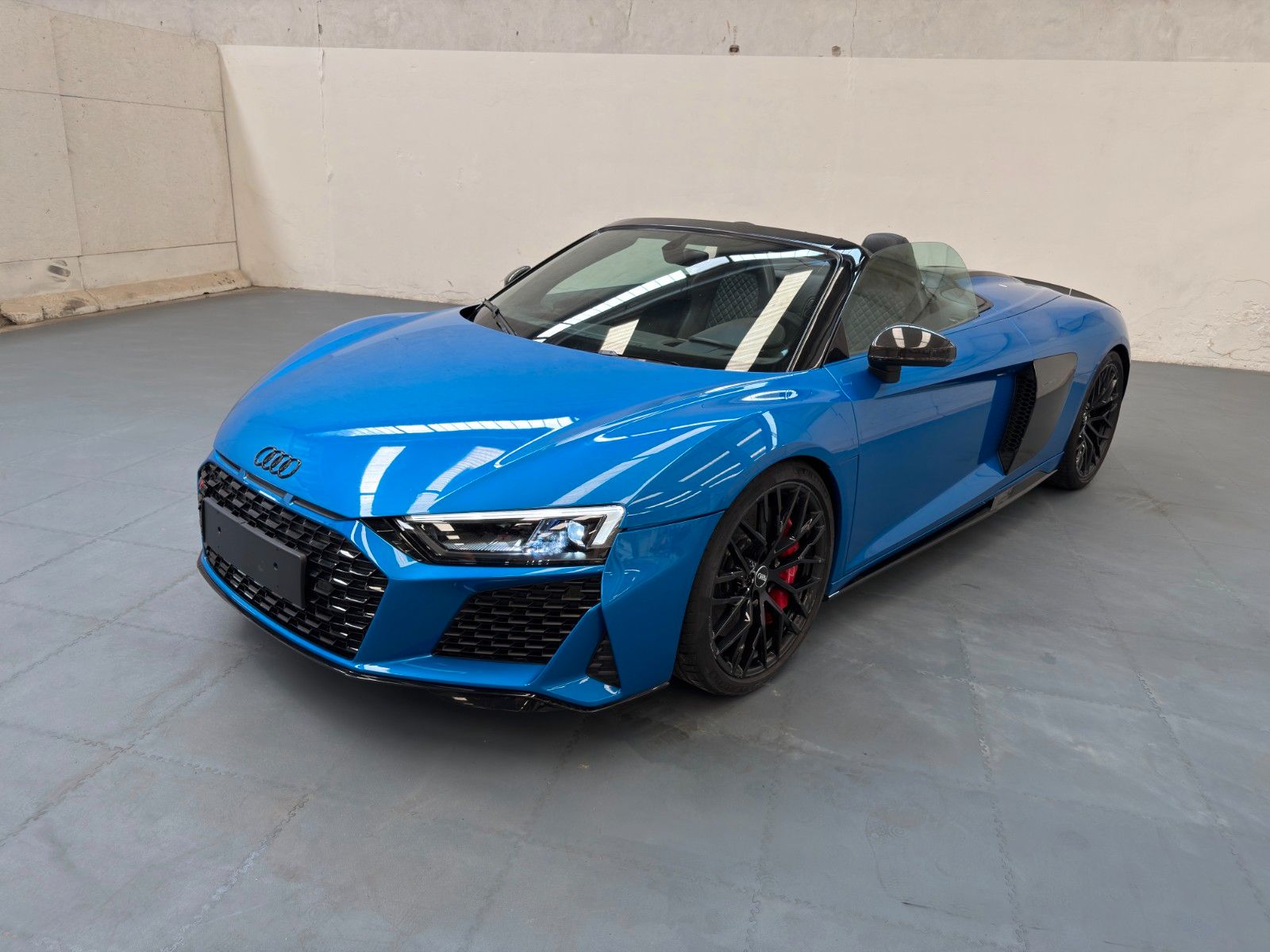 Audi R8 Spyder 5.2 FSI qu. perform. KERAMIK MAGNERIDE