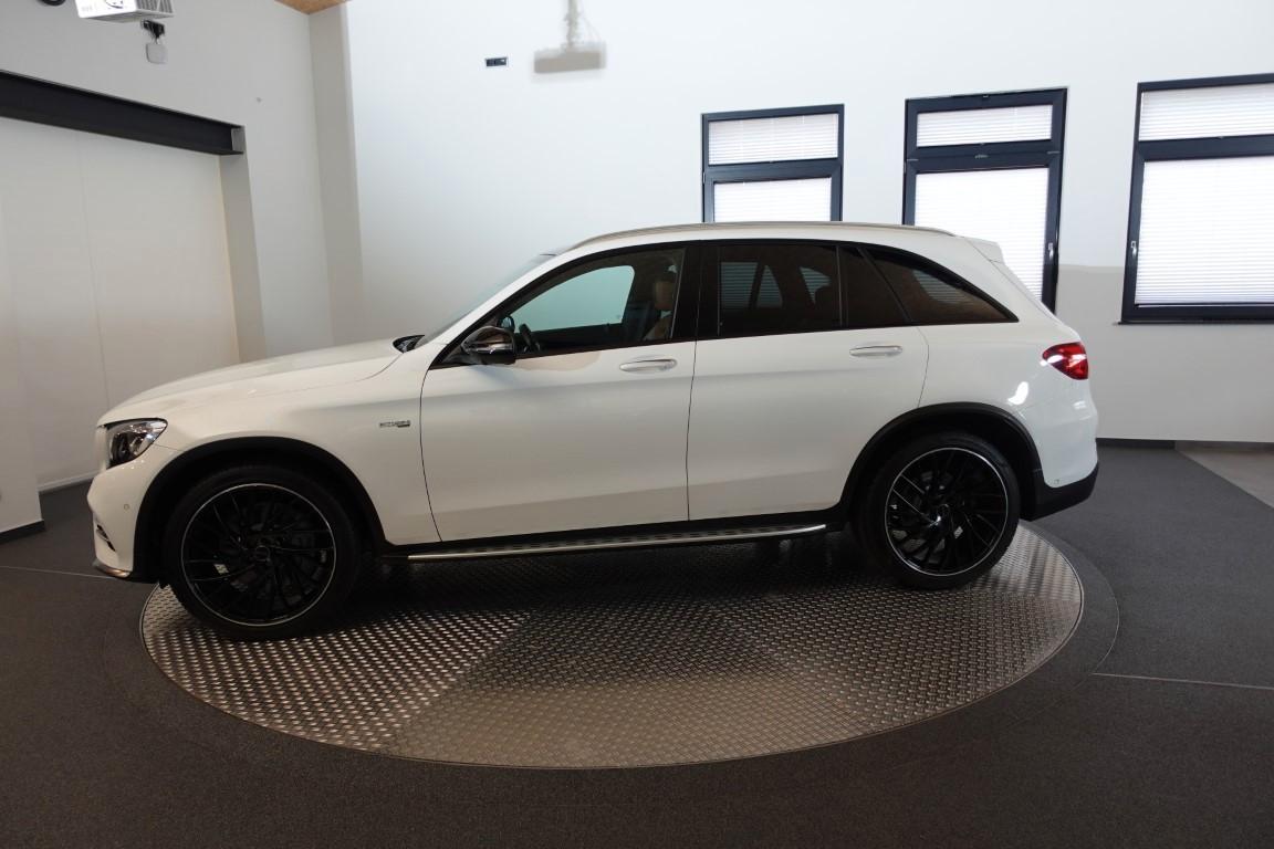 Mercedes-Benz GLC 43 AMG 4Matic* Pano * 21"*AHK*LED* Amb