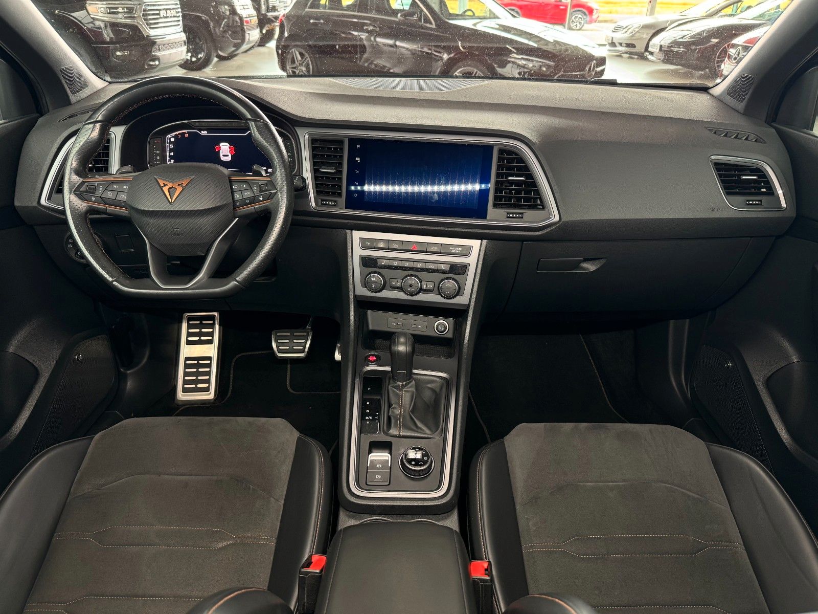 Fahrzeugabbildung CUPRA Ateca 2.0 TSI 4Drive  "CarGarantie bis 07/2029"