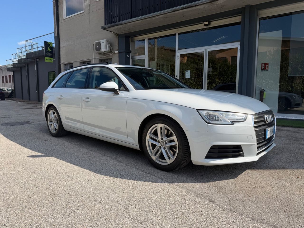 Audi A4 Avant 2.0 TDI 150 CV ultra S tronic Busi