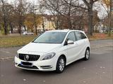 Mercedes-Benz B 180 - - Mercedes-Benz B 180 in Nürnberg