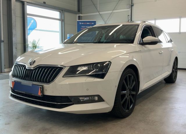 SKODA Superb Combi Premium Edition/ AHK