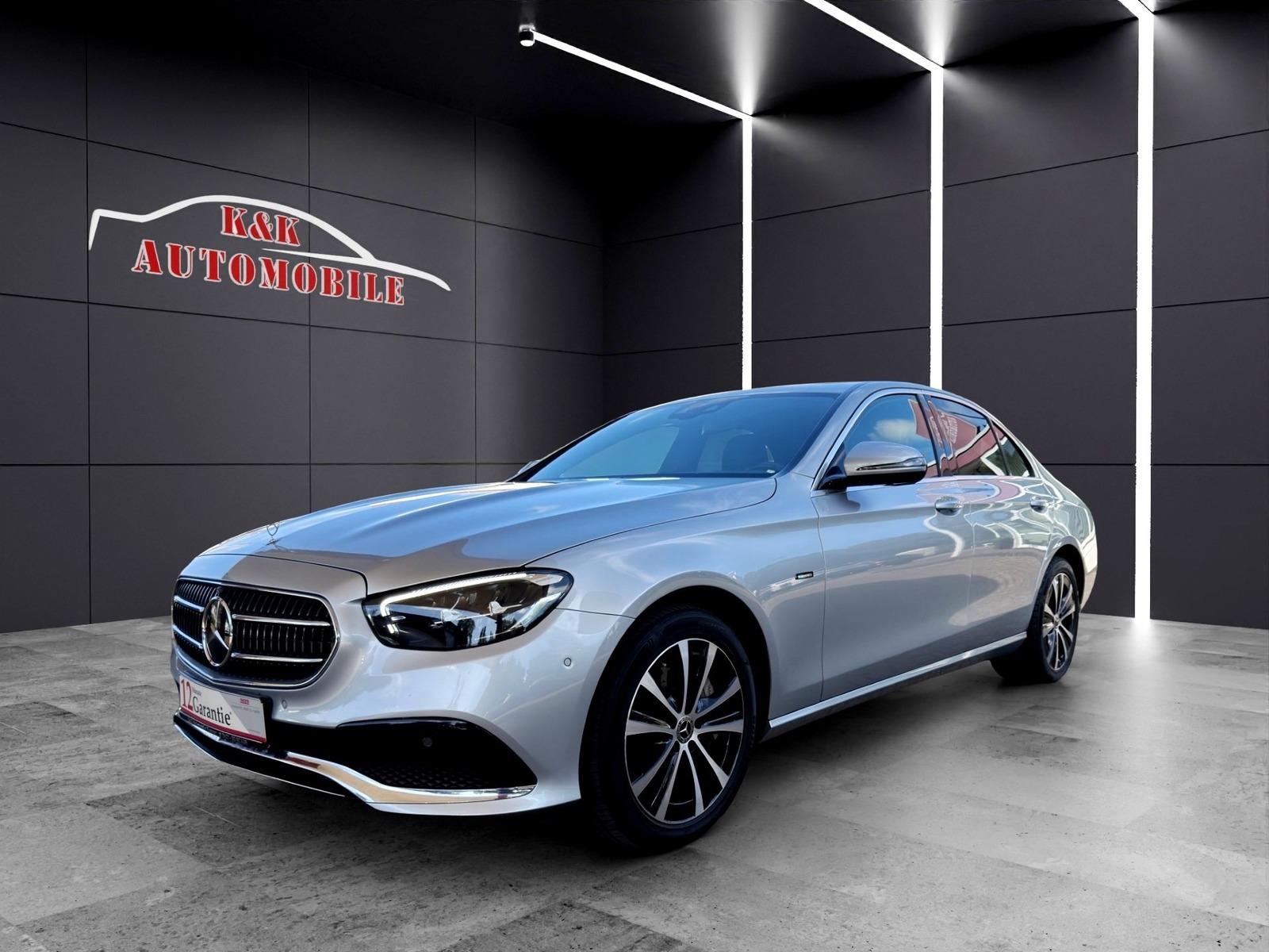 Mercedes-Benz E 300 de AVANTGARDE /HEAD-UP/360°/DISTRONIC