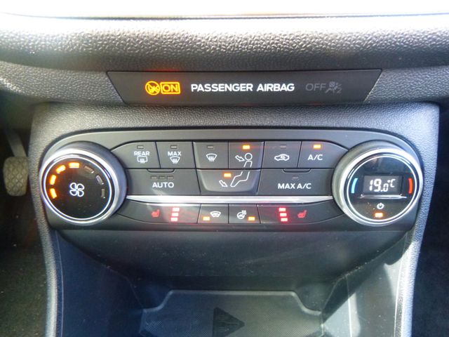 Fahrzeugabbildung Ford Fiesta 1.0 Titanium >55.800KM/Kamera/Navi/Sitzh<