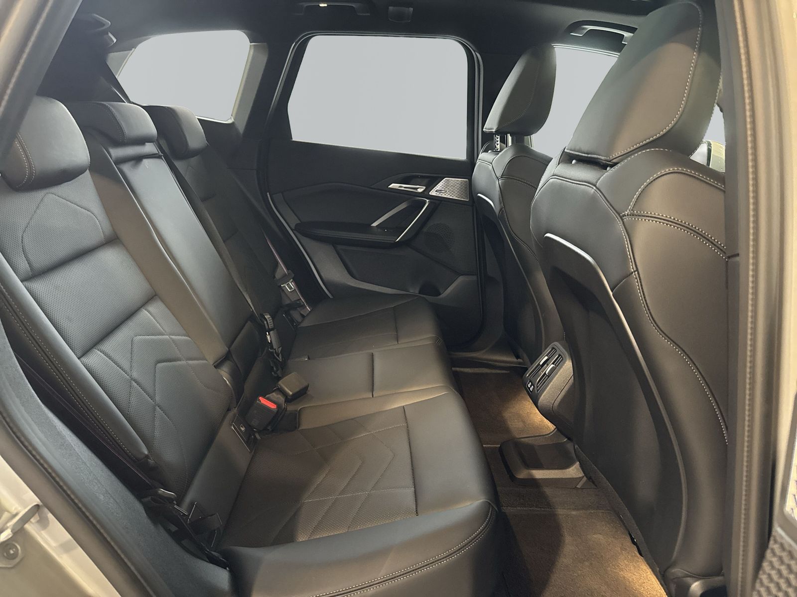 BMW iX1 - Bild 10