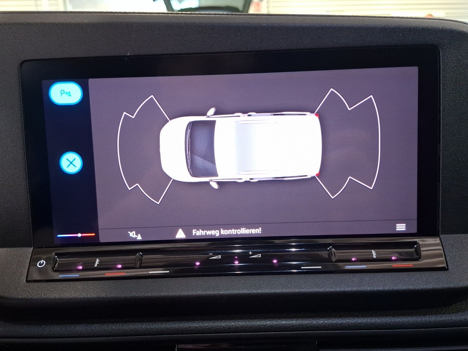 Fahrzeugabbildung Volkswagen Caddy TDI Kasten EcoProfi AHK Navi Klima GRA