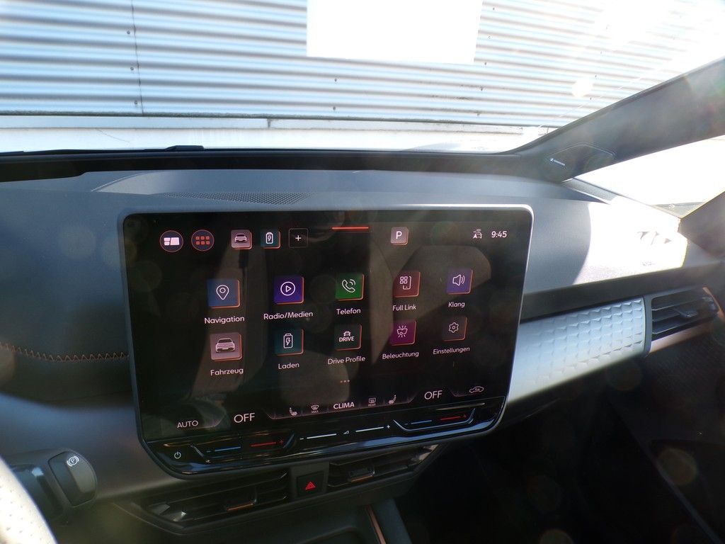 Fahrzeugabbildung SEAT Born CUPRA 170/84 E1H