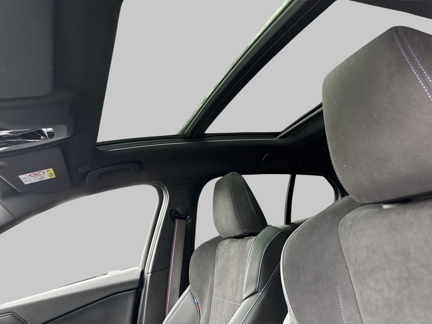 BMW 1 Series i M Sportpaket Pano Navi Digi-CP LED ACC App, миниатюра 17