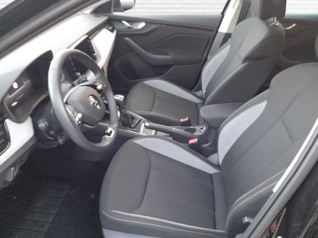 Fahrzeugabbildung SKODA Kamiq 1,0 TSI Selection DSG KLIMA LED ALU