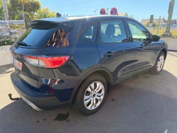 Ford Kuga - 4