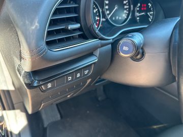 Bild 12 Mazda 3 Lim. *AUTOMATIC*SitzHz*NAVI*KAMERA*