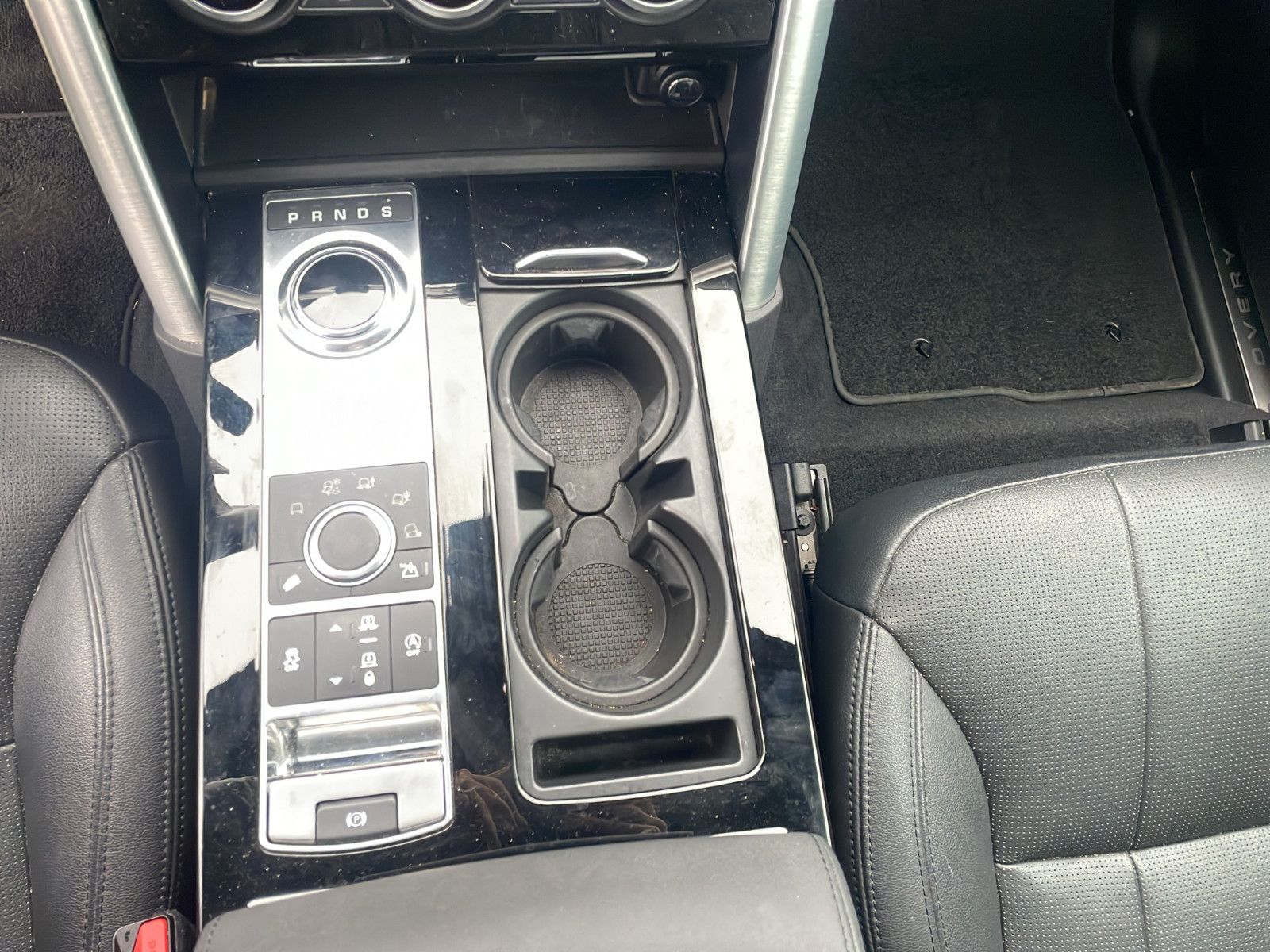 Fahrzeugabbildung Land Rover Discovery *Memory*Navi*Allrad*7Sitzer*Kamera*