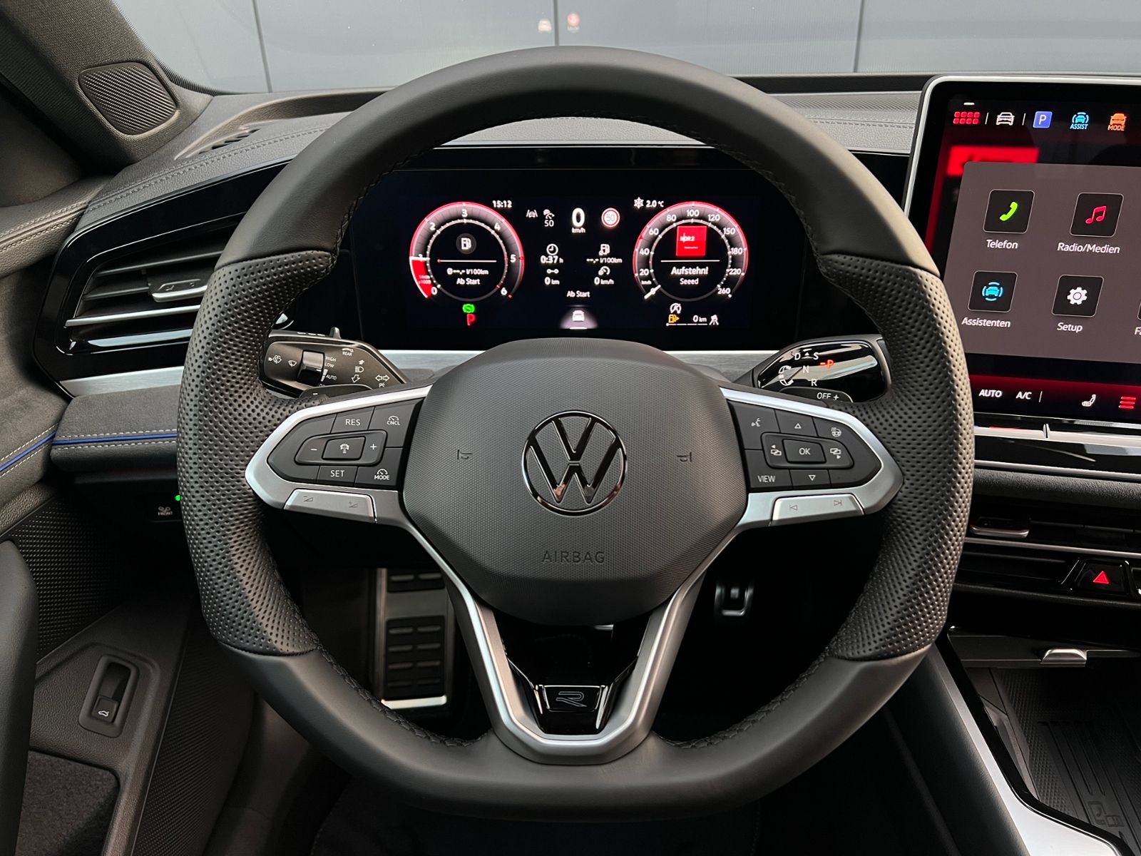 Fahrzeugabbildung Volkswagen Passat Variant R-Line 2.0 TDI DSG 4MOTION *AHK,