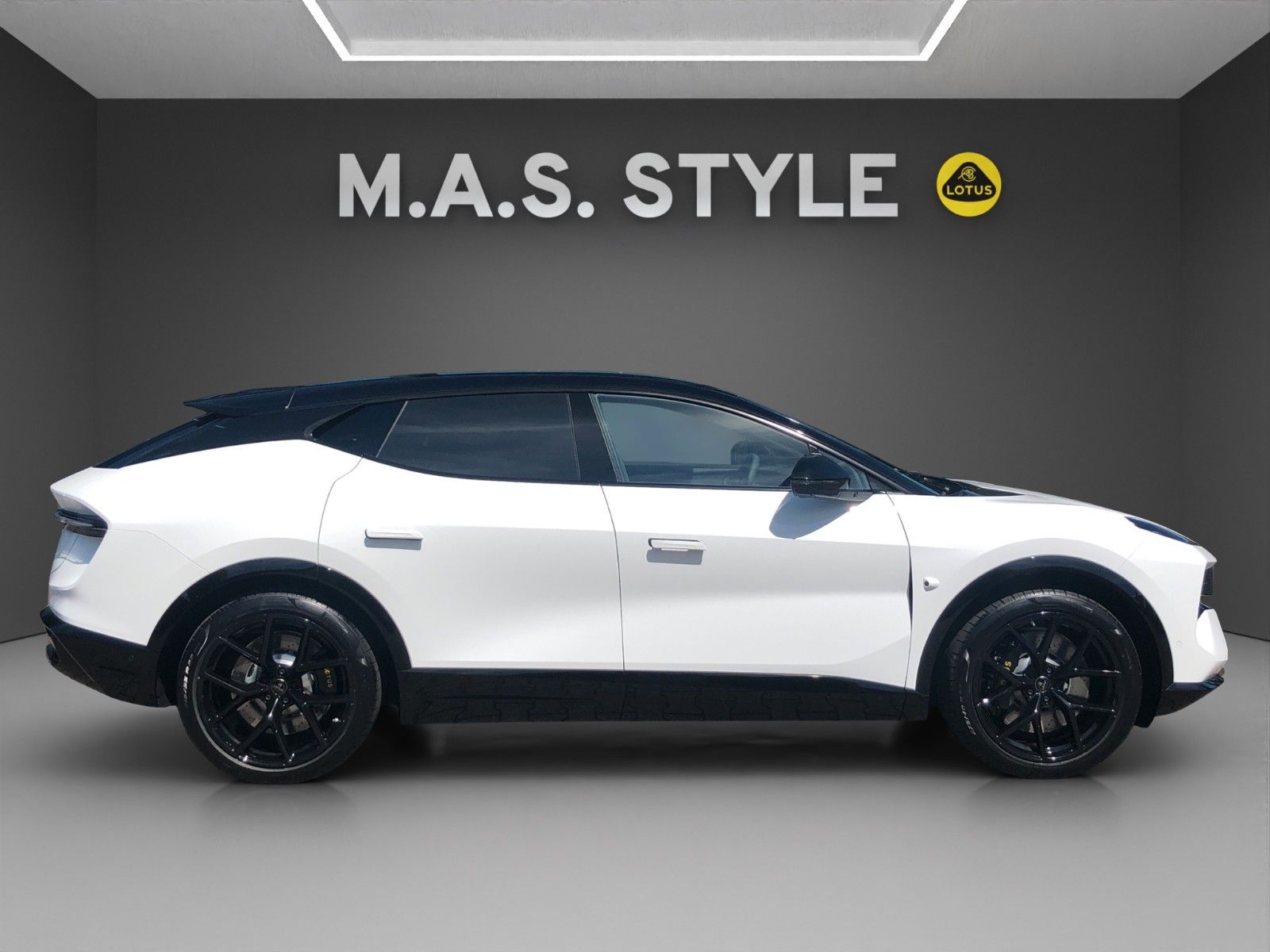 Fahrzeugabbildung Lotus Eletre 600 GT SE Vollleder schwarz